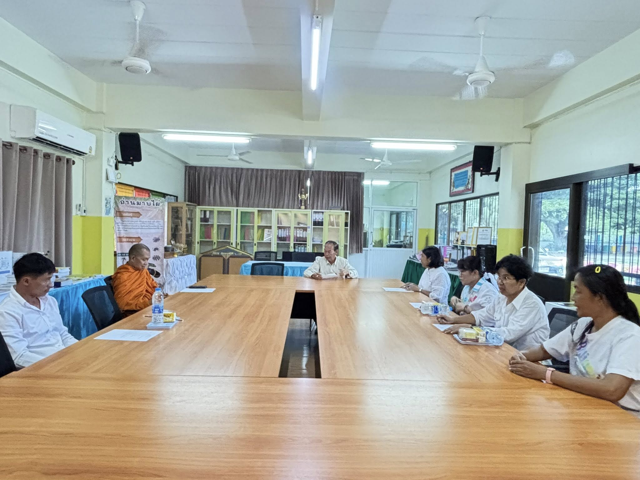 ประชุม คณะกรรมการสถานศึกษาขั้นพื้นฐาน